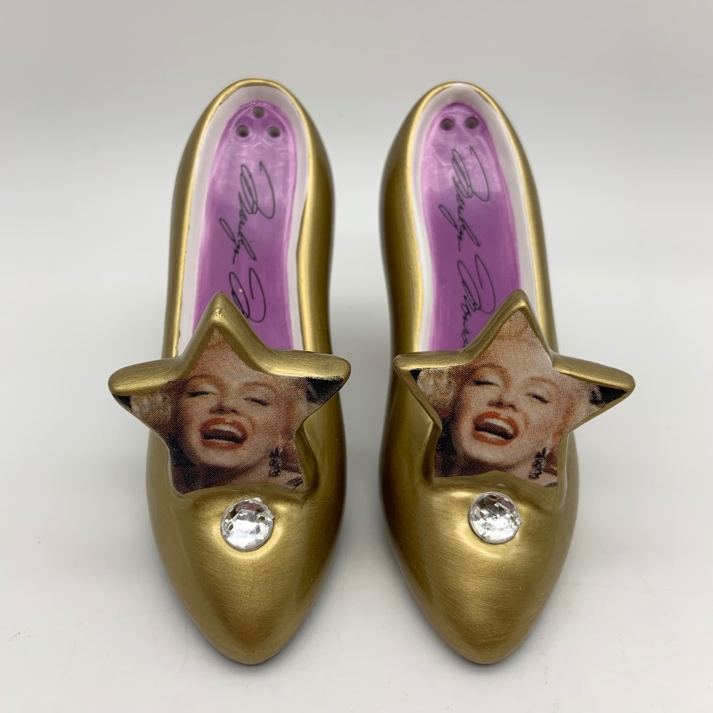 VTG Vandor Marilyn Monroe Shoe Heels Pumps Ceramic Salt & Pepper Shaker Set NEW!